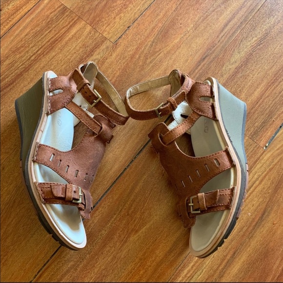 Merrell sandals 🔥 - Picture 2 of 3